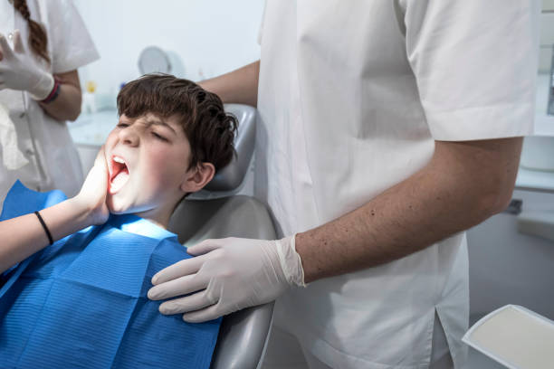 Best Emergency Dental Extractions in Cumberland, WI